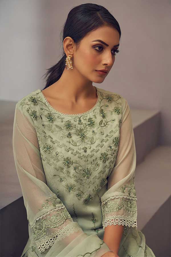 Lacework Splendor: Embroidered Organza Kurta with Scalloped Sleeves
