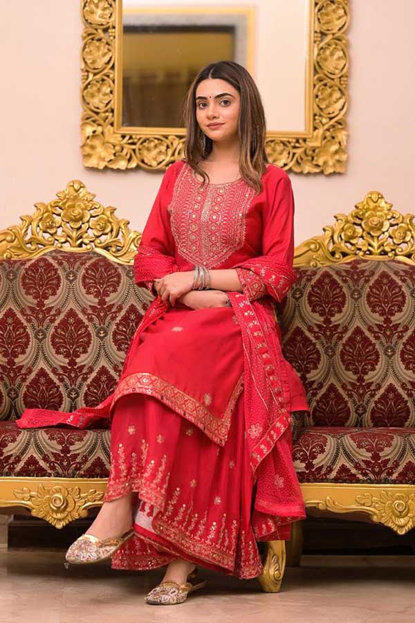 Stylish Simplicity: Embroidered Muslin Kurta with Coordinated Sharara
