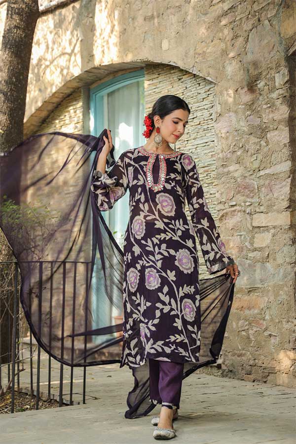 Chinon Chic: Stitched Suit Set with Inner, Pants, and Chiffon Dupatta