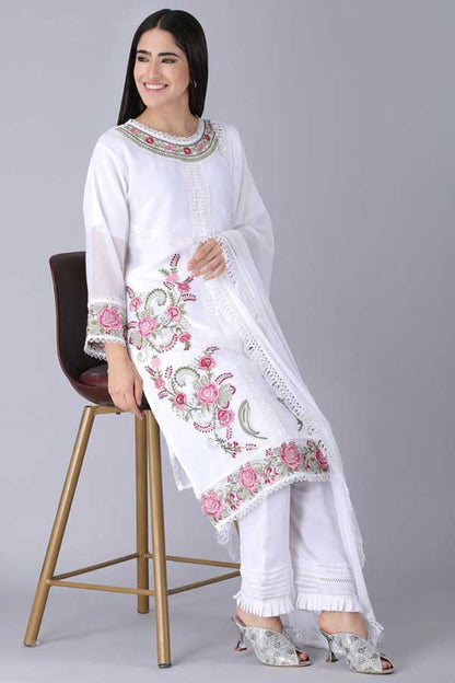 Elevated Pakistani Fashion in white color: Resham Embroidery on Georgette Kurta with Lacework Dupatta
