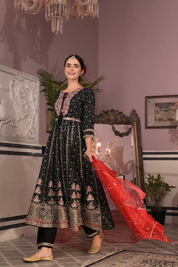 Graceful Black Anarkali Beauty: Rayon Kurta with Intricate Embroidery and Embellished Belt