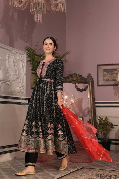 Graceful Black Anarkali Beauty: Rayon Kurta with Intricate Embroidery and Embellished Belt