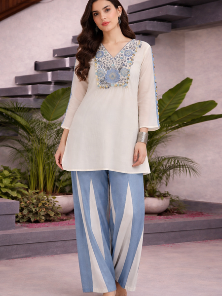 Off White Vallcan Textured Thread & Coin Detail Cord Set