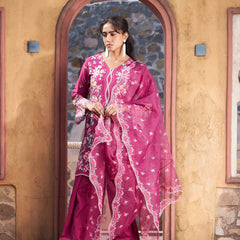 Elevate your ethnic style with this elegant Pakistani Embroidered Cotton Farshi Suit Set.