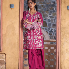 Elevate your ethnic style with this elegant Pakistani Embroidered Cotton Farshi Suit Set.