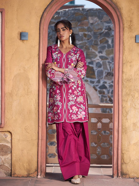 Elevate your ethnic style with this elegant Pakistani Embroidered Cotton Farshi Suit Set.