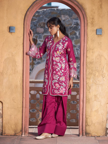 Elevate your ethnic style with this elegant Pakistani Embroidered Cotton Farshi Suit Set.
