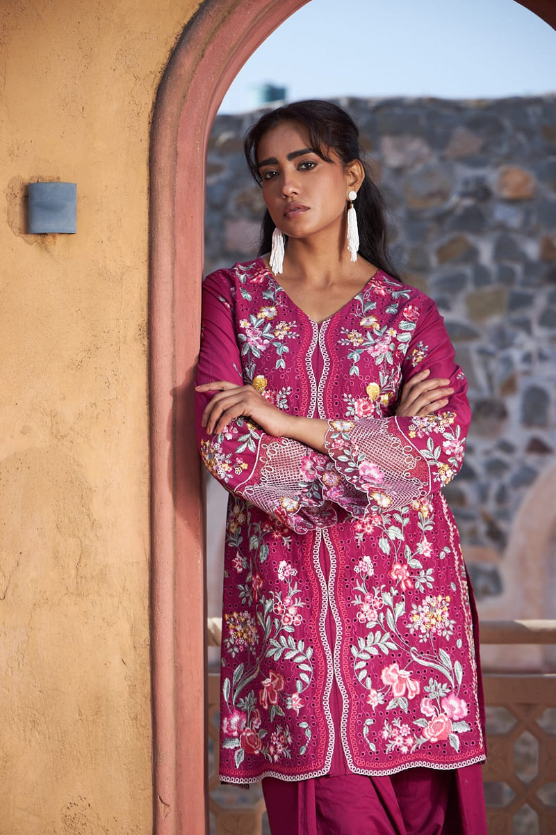Elevate your ethnic style with this elegant Pakistani Embroidered Cotton Farshi Suit Set.