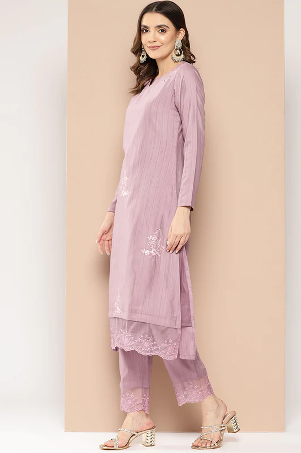 TIMELESS MADHUBALA WITH TONE ON TONE SUBTLE EMBROIDERY AND SHEERNESS OF ORGANZA