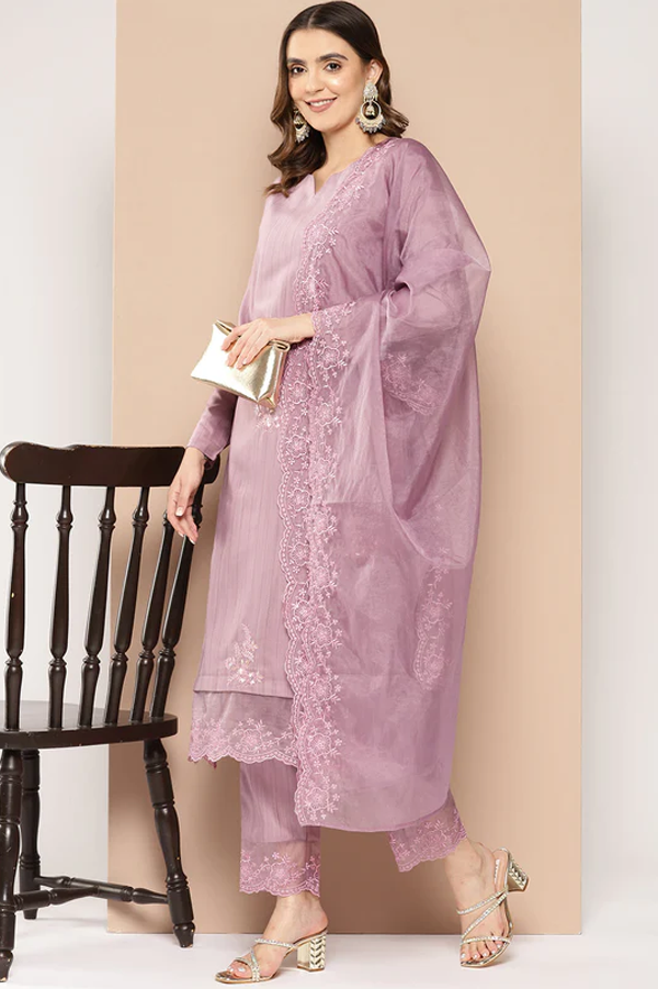 TIMELESS MADHUBALA WITH TONE ON TONE SUBTLE EMBROIDERY AND SHEERNESS OF ORGANZA